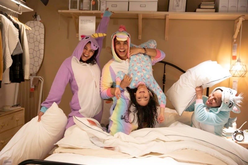 Ikea-Family-fun-at-sleepover-experience-conversation-iadvize-e1581574965934